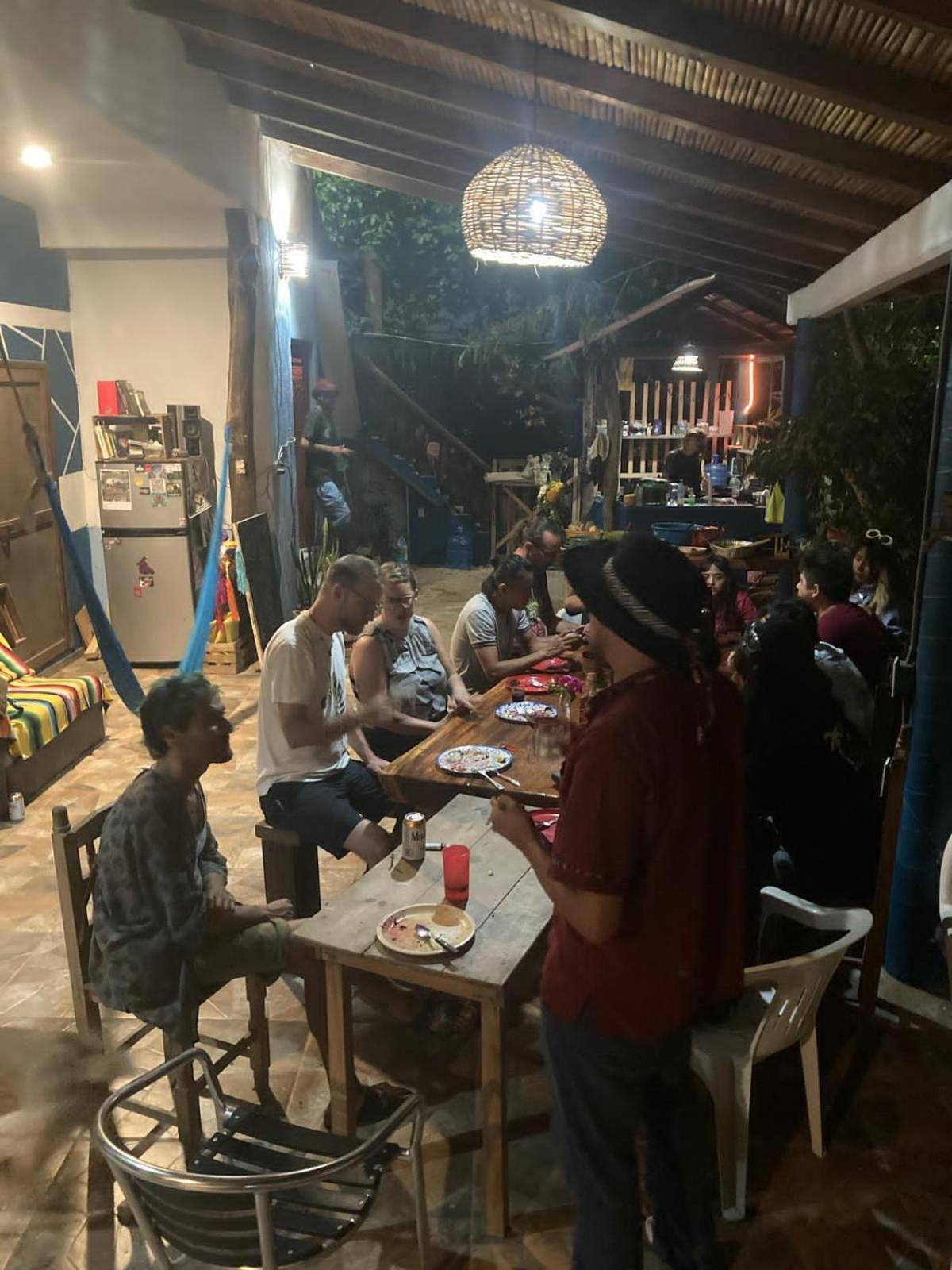 Hostal Mar De Fondo Zipolite Exterior photo